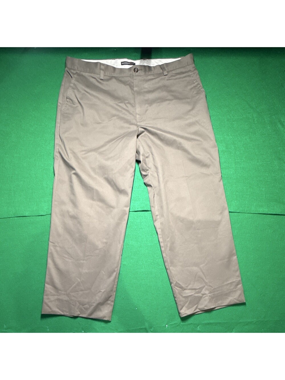 Dockers Men's Classic Fit Khaki Chino Pants 38x30 Flat Front Gray